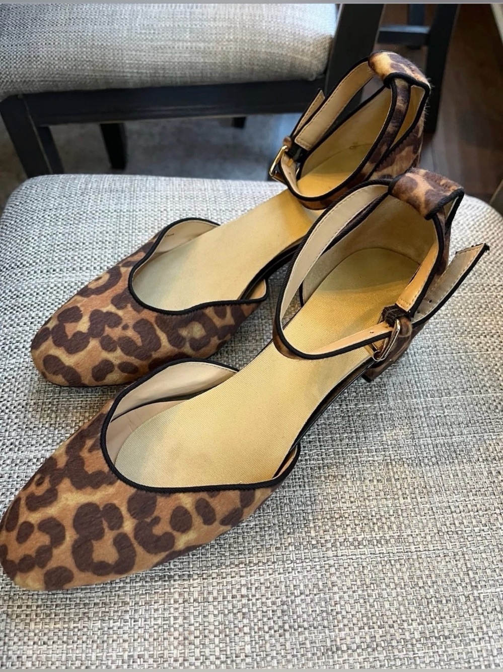 cabi #6015 Kitten Ankle Strap Leopard Heels. Woman’s Size 8. Heel - 1 5/8”.